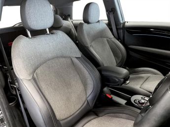MINI Electric Hatch Cooper SE 32.6kWh Level 2 Hatchback 3dr Electric Auto (184 ps)