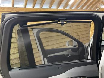 VOLVO XC90 2.0 D5 Momentum SUV 5dr Diesel Geartronic 4WD Euro 6 (s/s) (225 