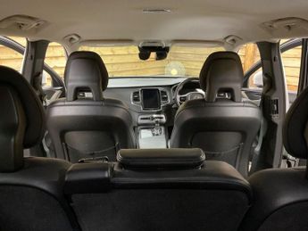 VOLVO XC90 2.0 D5 Momentum SUV 5dr Diesel Geartronic 4WD Euro 6 (s/s) (225 