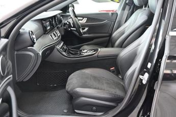 MERCEDES-BENZ E CLASS 2.0 E220d AMG Line (Premium) Saloon 4dr Diesel G-Tronic+ 4MATIC 
