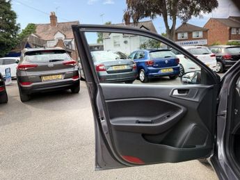 HYUNDAI I20 1.0 T-GDi SE Hatchback 5dr Petrol DCT Euro 6 (s/s) (100 ps)