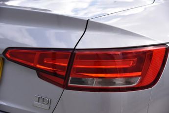 AUDI A4 2.0 TDI 40 Sport Saloon 4dr Diesel S Tronic Euro 6 (s/s) (190 ps