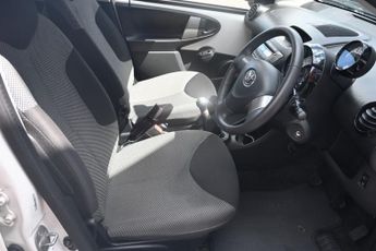 TOYOTA AYGO 1.0 VVT-i Mode Hatchback 5dr Petrol Manual Euro 5 (68 ps)