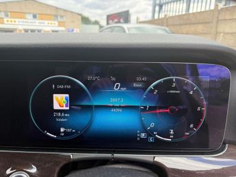MERCEDES-BENZ E CLASS 2.0 E220d Sport Saloon 4dr Diesel G-Tronic+ Euro 6 (s/s) (194 ps