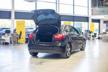 MERCEDES-BENZ A CLASS 1.5 A180d SE Hatchback 5dr Diesel 7G-DCT Euro 6 (s/s) (109 ps)
