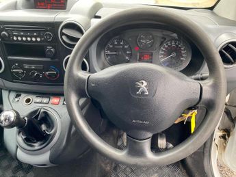 PEUGEOT PARTNER 1.6 HDi 850 Professional L1 4dr