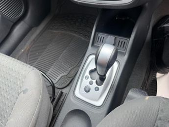 VAUXHALL CORSA 1.2i 16v SXi Hatchback 5dr Petrol Easytronic (149 g/km, 74 bhp)