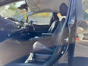 TOYOTA PRIUS 1.8 VVT-h GPF Business Edition Plus Hatchback 5dr Petrol Hybrid 