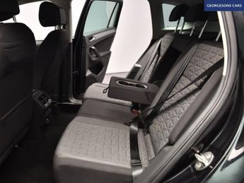 VOLKSWAGEN TIGUAN 2.0 TDI Life SUV 5dr Diesel DSG Euro 6 (s/s) (150 ps)