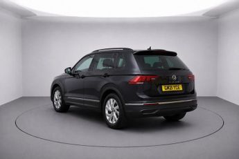 VOLKSWAGEN TIGUAN 2.0 TDI Life SUV 5dr Diesel DSG Euro 6 (s/s) (150 ps)