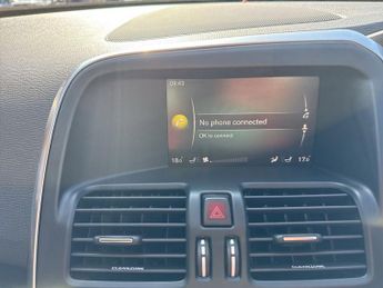 VOLVO XC60 2.0 D4 SE Lux Nav SUV 5dr Diesel Auto Euro 6 (s/s) (190 ps)