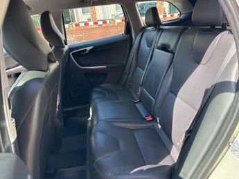 VOLVO XC60 2.0 D4 SE Lux Nav SUV 5dr Diesel Auto Euro 6 (s/s) (190 ps)