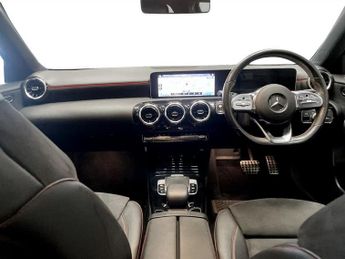 MERCEDES-BENZ A CLASS 1.3 A200 AMG Line (Executive) Hatchback 5dr Petrol 7G-DCT Euro 6