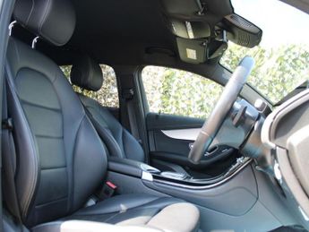 MERCEDES-BENZ EQC EQC 400 80kWh Sport SUV 5dr Electric Auto 4MATIC (408 ps)