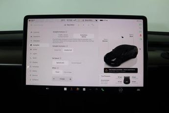 TESLA MODEL Y (Dual Motor) Performance Auto 4WDE 5dr