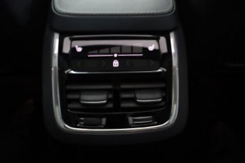 VOLVO XC90 2.0 B6 MHEV Ultimate Dark Auto 4WD Euro 6 (s/s) 5dr