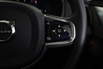 VOLVO XC90 2.0 B6 MHEV Ultimate Dark Auto 4WD Euro 6 (s/s) 5dr