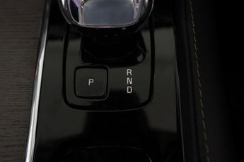 VOLVO XC90 2.0 B6 MHEV Ultimate Dark Auto 4WD Euro 6 (s/s) 5dr