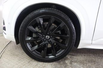 VOLVO XC90 2.0 B6 MHEV Ultimate Dark Auto 4WD Euro 6 (s/s) 5dr