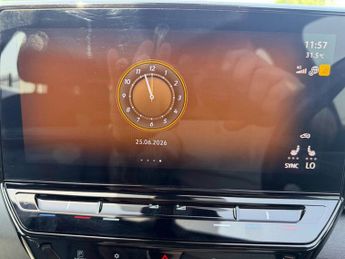 VOLKSWAGEN ID.3 Pro Performance 58kWh Life Hatchback 5dr Electric Auto (204 ps)
