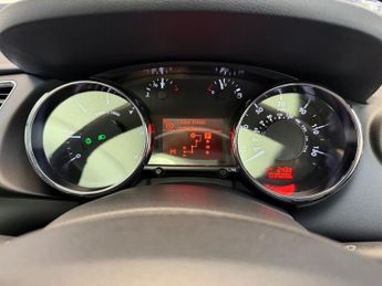 PEUGEOT 3008 1.6 BlueHDi Allure SUV 5dr Diesel EAT Euro 6 (s/s) (120 ps)