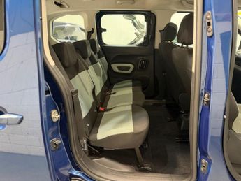 CITROEN BERLINGO 1.5 BlueHDi Feel M MPV 5dr Diesel EAT Euro 6 (s/s) (130 ps)