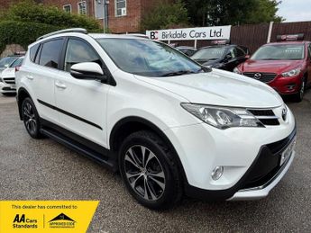 Toyota RAV4 2.0 V-Matic Invincible SUV 5dr Petrol Multidrive S 4WD Auto Euro