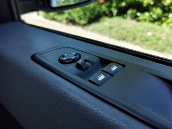 VAUXHALL Vivaro Electric 3100 75kWh Dynamic Panel Van 6dr Electric Auto L1 H1 (7.4kW Char