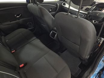 RENAULT MEGANE 1.5 dCi ENERGY Dynamique TomTom Sport Tourer 5dr Diesel Manual E