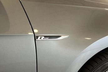 VOLKSWAGEN GOLF 1.5 TSI EVO GPF R-Line Hatchback 5dr Petrol DSG Euro 6 (s/s) (15
