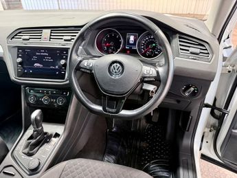 VOLKSWAGEN TIGUAN 1.4 TSI SE Navigation SUV 5dr Petrol DSG 4Motion Euro 6 (s/s) (1