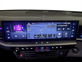 VAUXHALL Grandland Electric 73kWh Ultimate SUV 5dr Electric Auto (213 ps)