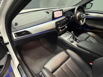 BMW 5 SERIES 2.0 520d M Sport Touring 5dr Diesel Auto xDrive Euro 6 (s/s) (19