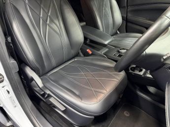 FORD MUSTANG MACH-E Standard Range 70kWh SUV 5dr Electric Automatic (269 ps)