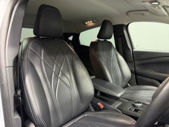 FORD MUSTANG MACH-E Standard Range 70kWh SUV 5dr Electric Automatic (269 ps)
