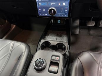 FORD MUSTANG MACH-E Standard Range 70kWh SUV 5dr Electric Automatic (269 ps)