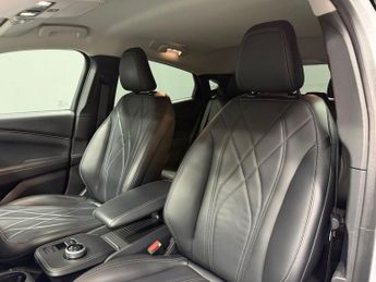 FORD MUSTANG MACH-E Standard Range 70kWh SUV 5dr Electric Automatic (269 ps)