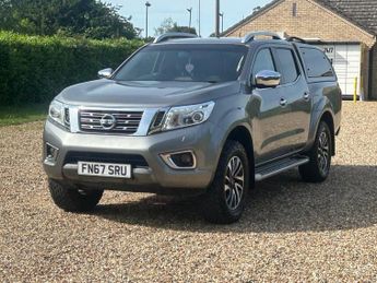 NISSAN NAVARA 2.3 dCi Tekna Pickup Double Cab 4dr Diesel Manual 4WD Euro 6 (s/