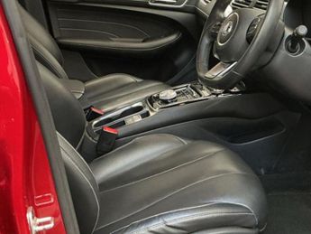 MG MG5 61.1kWh Exclusive Long Range Estate 5dr Electric Auto (156 ps)