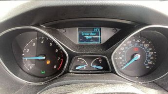 FORD FOCUS 1.6 Zetec Hatchback 5dr Petrol Manual Euro 5 (105 ps)