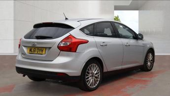 FORD FOCUS 1.6 Zetec Hatchback 5dr Petrol Manual Euro 5 (105 ps)