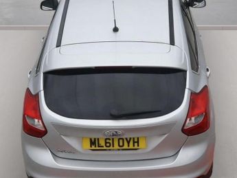 FORD FOCUS 1.6 Zetec Hatchback 5dr Petrol Manual Euro 5 (105 ps)