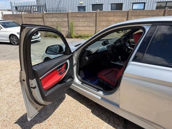 BMW 3 SERIES 2.0 330e 7.6kWh M Sport Saloon 4dr Petrol Plug-in Hybrid Auto Eu