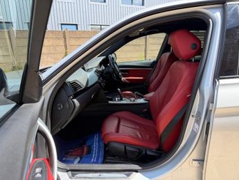 BMW 3 SERIES 2.0 330e 7.6kWh M Sport Saloon 4dr Petrol Plug-in Hybrid Auto Eu