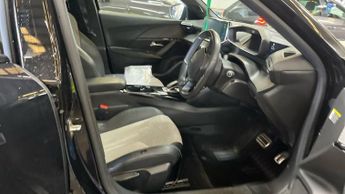 PEUGEOT E-2008 50kWh GT Premium SUV 5dr Electric Auto (136 ps)