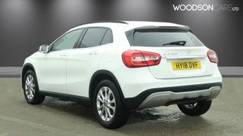 MERCEDES-BENZ GLA 1.6 GLA200 SE (Executive) SUV 5dr Petrol 7G-DCT Euro 6 (s/s) (15