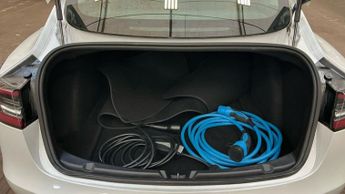 TESLA Model 3 (Dual Motor) Long Range Saloon 4dr Electric Auto 4WDE (346 ps)