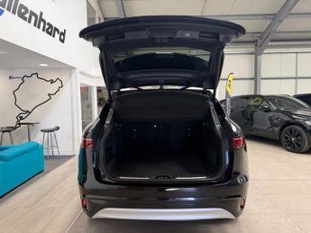 JAGUAR F-PACE 2.0 D200 MHEV HSE SUV 5dr Diesel Auto AWD Euro 6 (s/s) (204 ps)