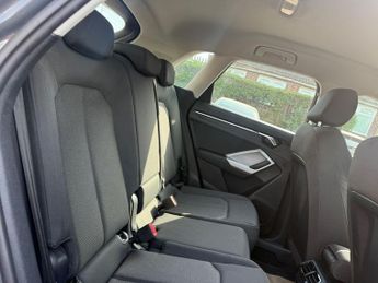AUDI Q3 1.5 TFSI CoD 35 Sport SUV 5dr Petrol S Tronic Euro 6 (s/s) (150 