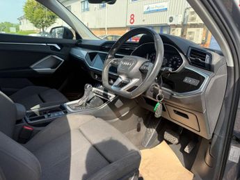 AUDI Q3 1.5 TFSI CoD 35 Sport SUV 5dr Petrol S Tronic Euro 6 (s/s) (150 